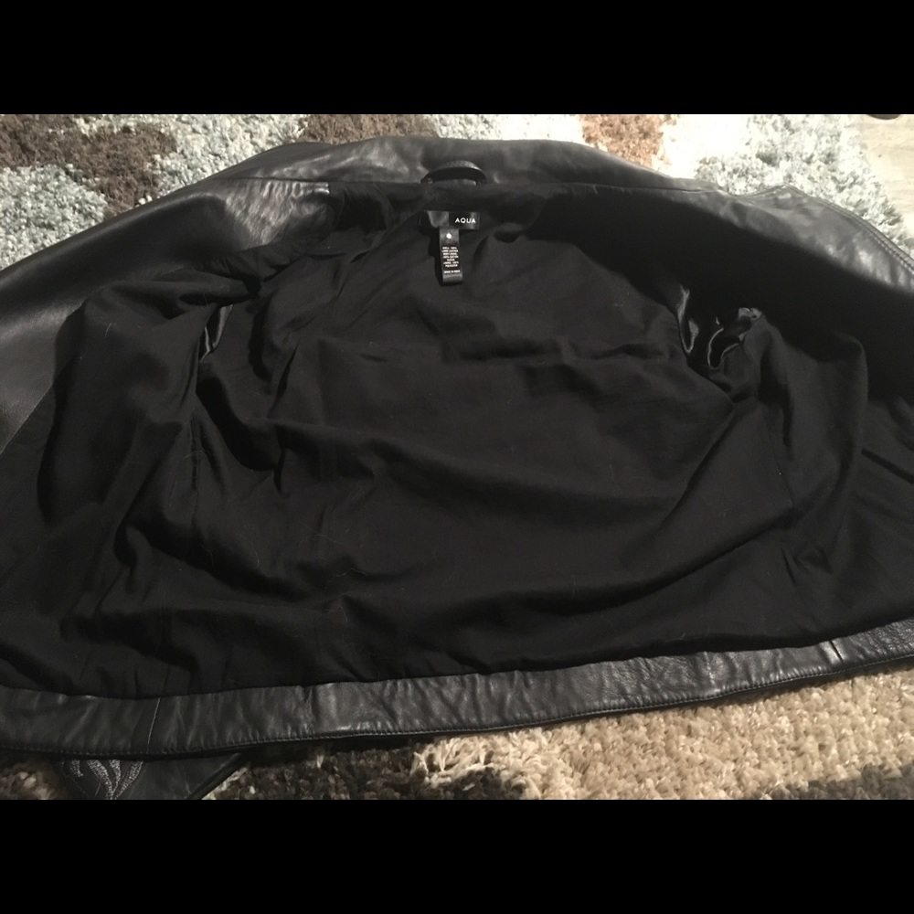 Leather jacket - Picture 4 of 11